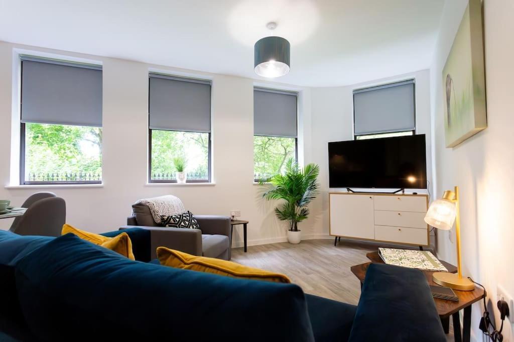 Polly'S Place Apartment Taunton & Free Off Road Parking & Wifi Екстер'єр фото